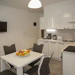 Apartment Old Square *