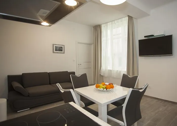 Διαμέρισμα Old Square