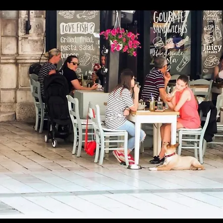 Old Square * Split