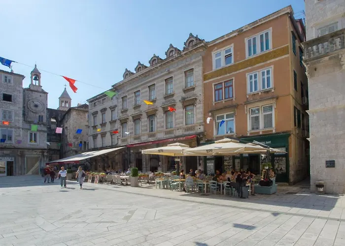 Old Square Apartamento *